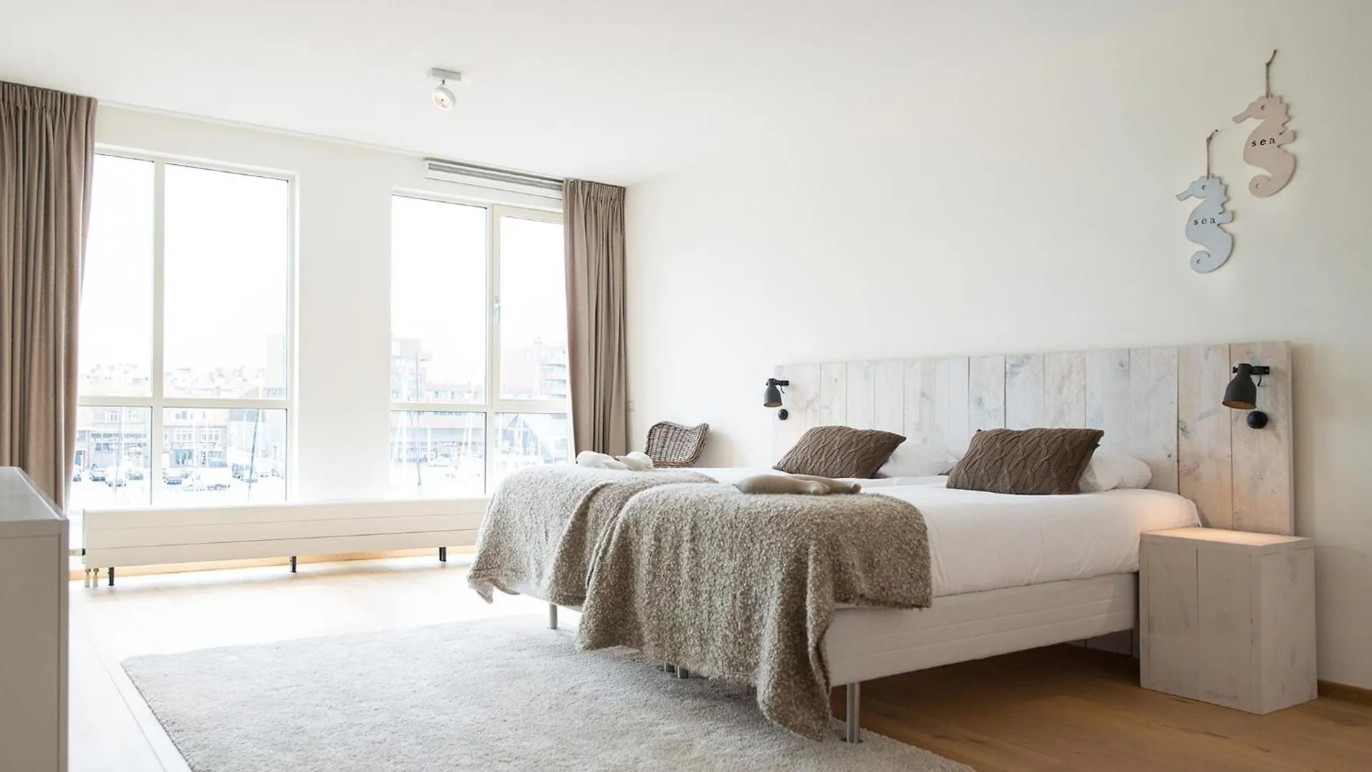 Bizstay Harbour I Scheveningen Apartments The Hague