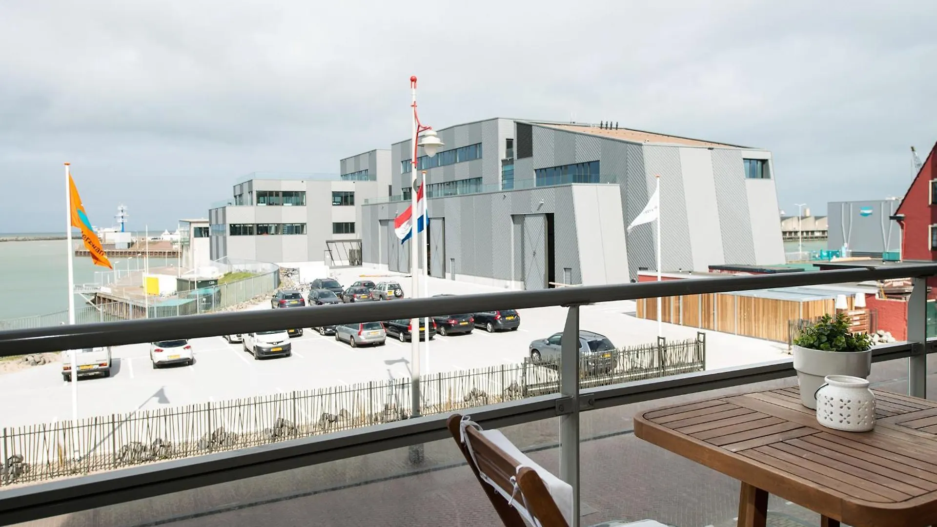 Bizstay Harbour I Scheveningen Apartments L'Aia