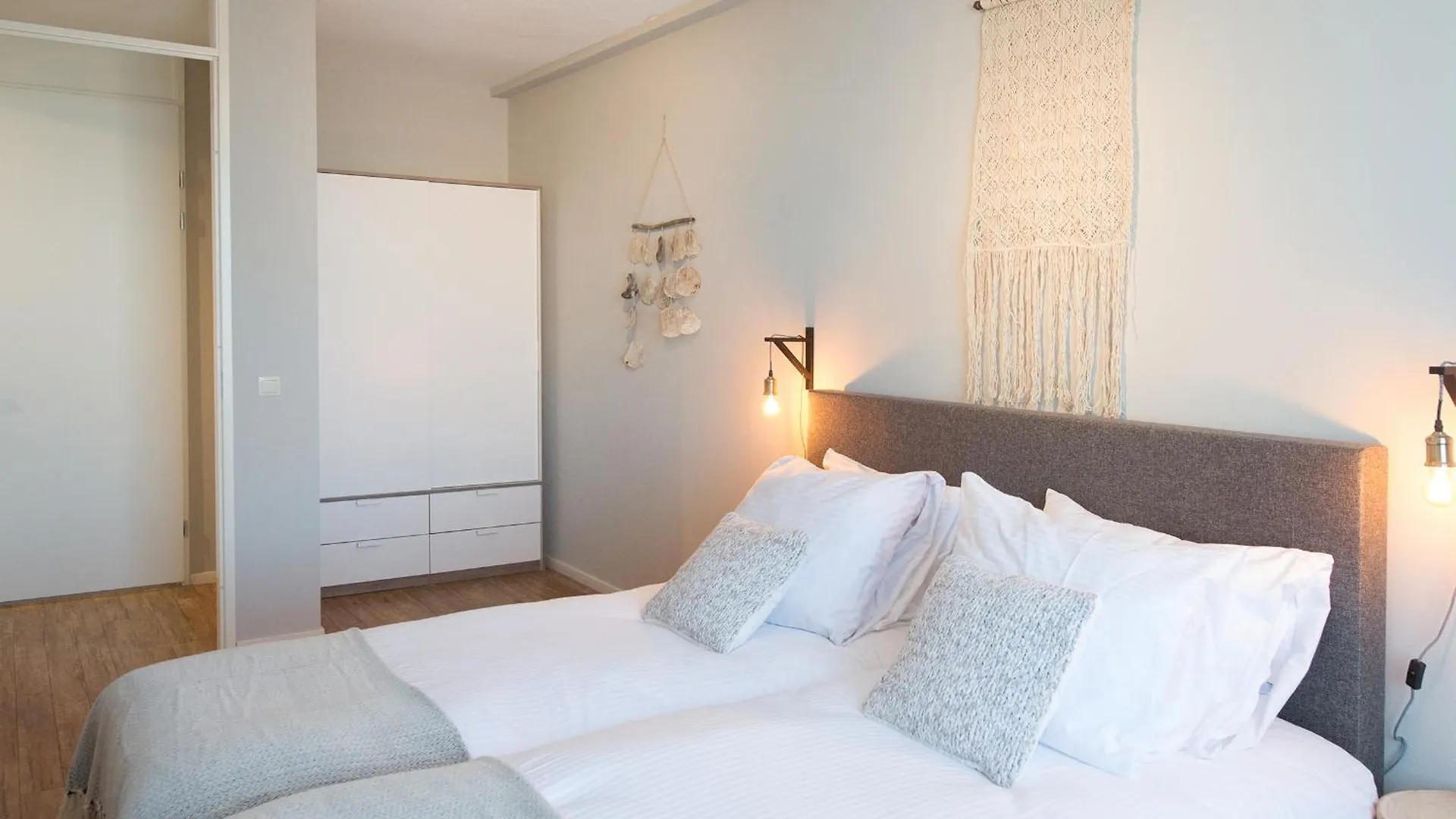 Bizstay Harbour I Scheveningen Apartments L'Aia 0*,