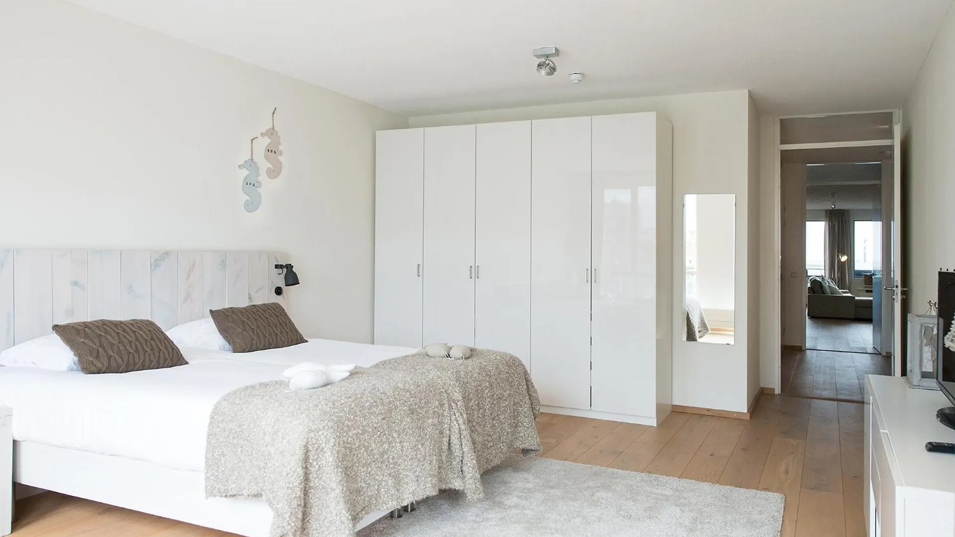 Bizstay Harbour I Scheveningen Apartments L'Aia